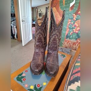 Women's INNOVATION Cowboy Boots In Brown Size Six